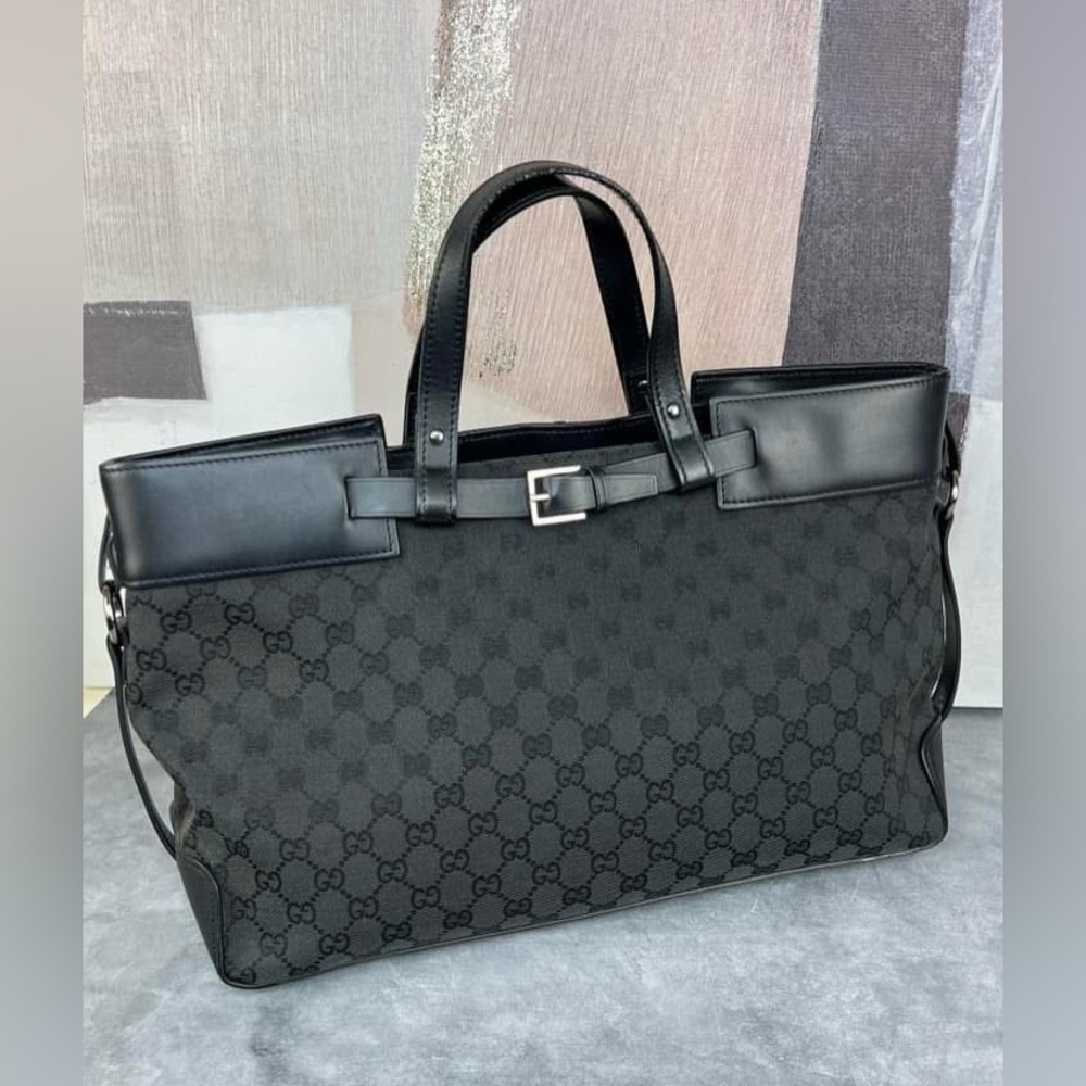 🌵Authentic Vintage Gucci Arm/Shoulder Bag🌵